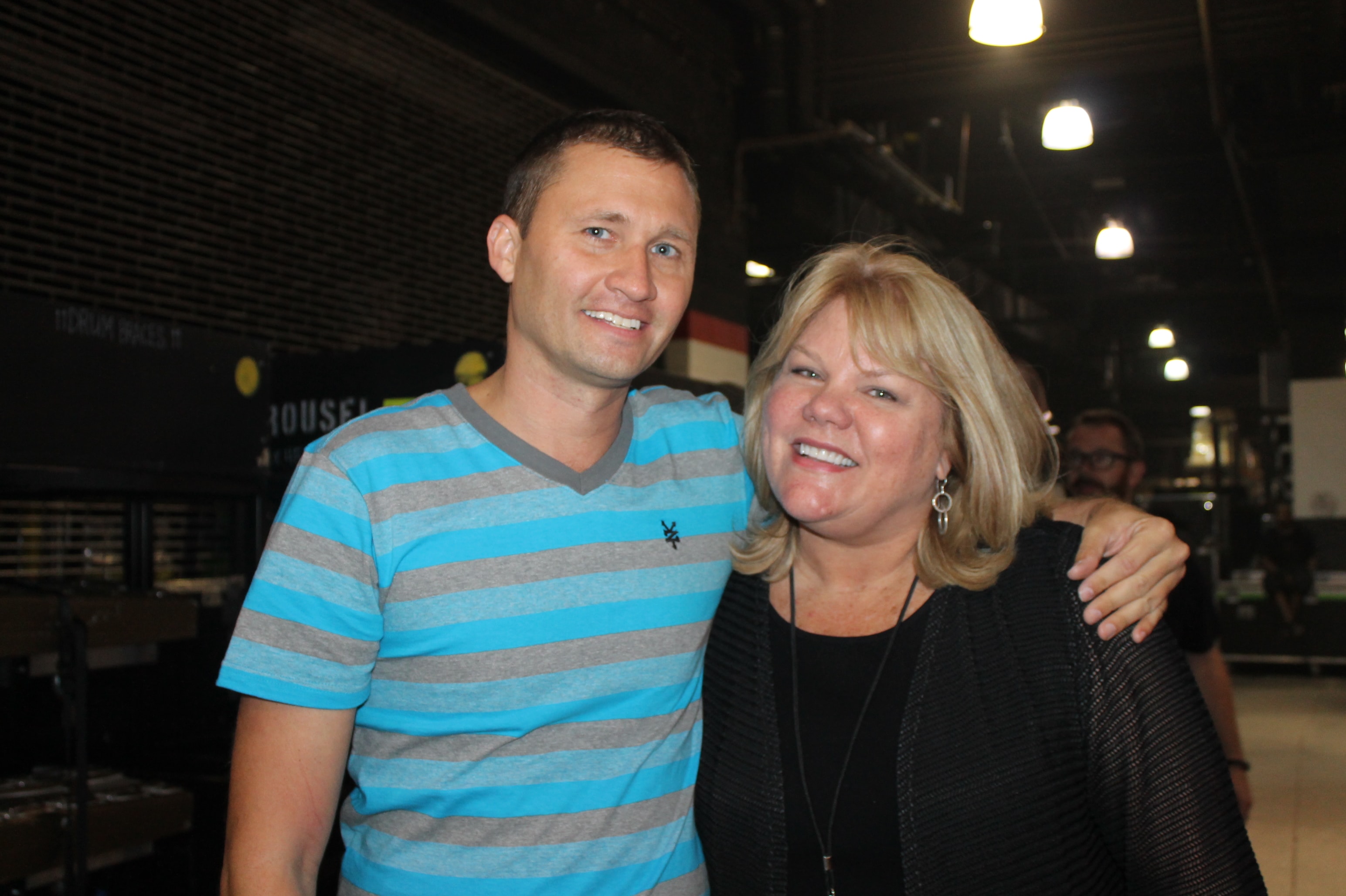 Spyder Stevens and Taylor Swift backstage at the Red Tour